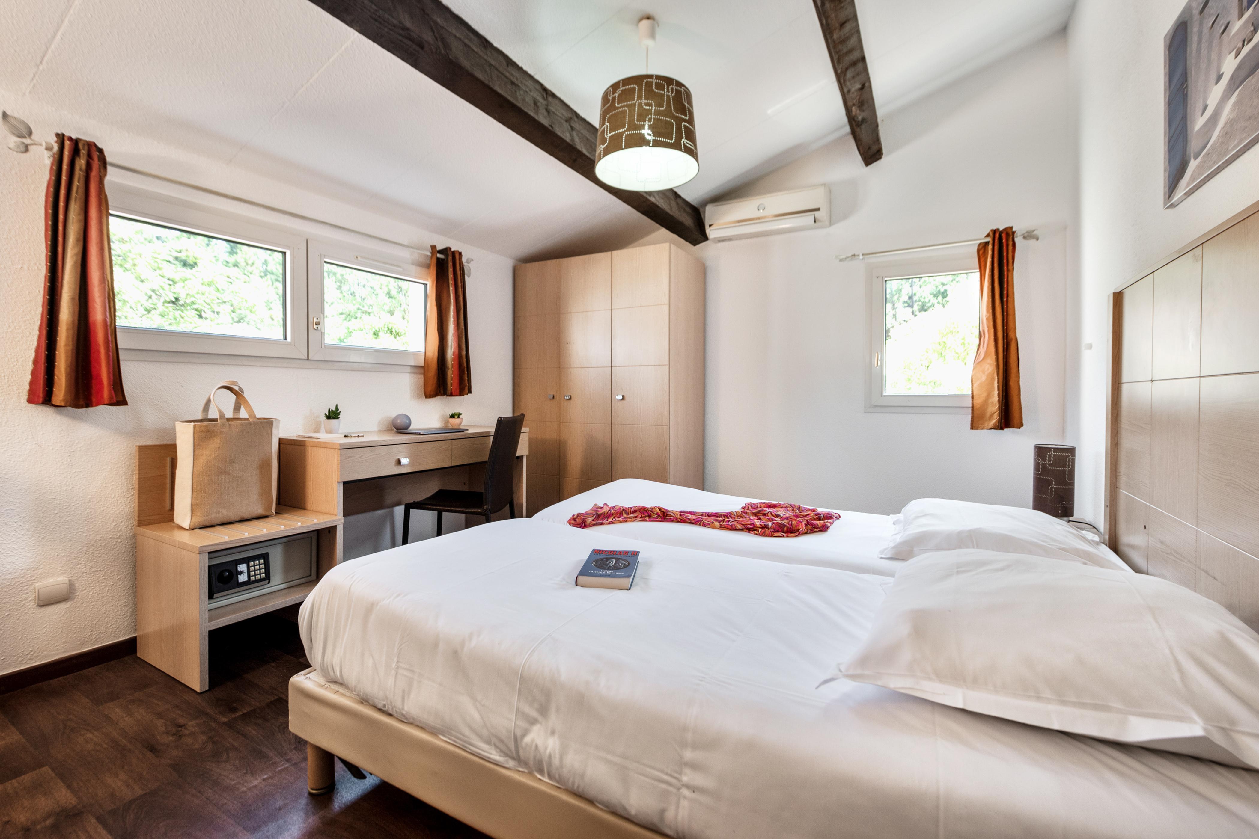 Comfort Aparthotel Mandelieu La Napoule Village Exteriör bild