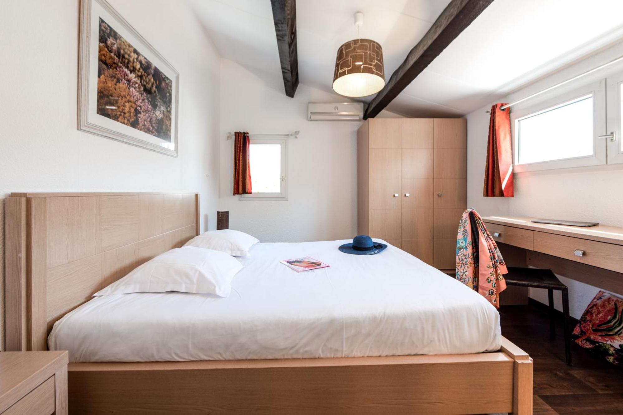 Comfort Aparthotel Mandelieu La Napoule Village Exteriör bild